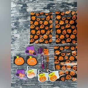 Halloween stuff: Treat Bags & mini Pumpkin notebooks and webs